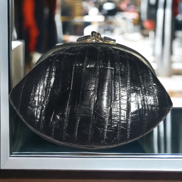 Vintage Kiss Lock Clutch & Matcing Key Holder Ladies Set in Genuine Eel Skin - Picture 2 of 12